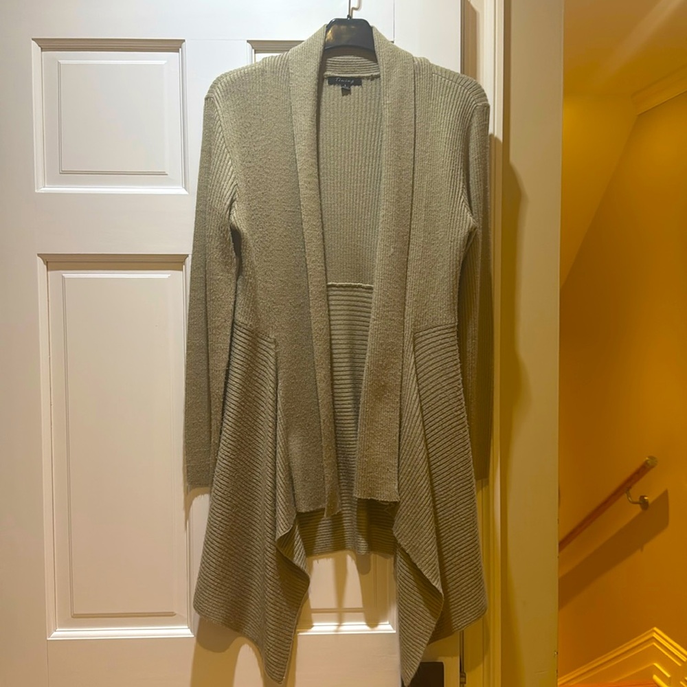 Cardigan in olive color